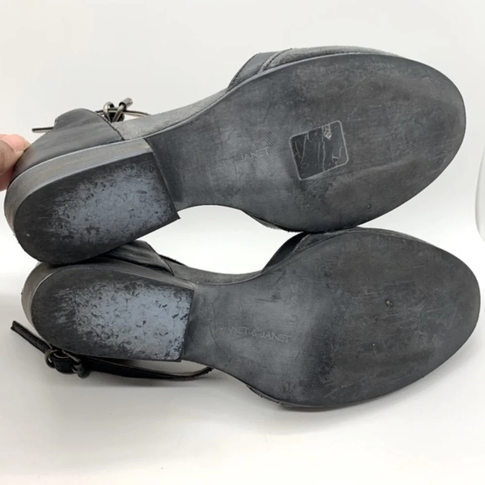 Janet & Janet Round Toe Single Strap Heel Gray Black 39EU Career Academia Office
